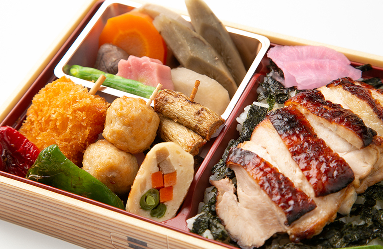 [おすすめ弁当宅配サービス]鳥取の銘柄鶏「大仙鶏地鶏」の鶏もも肉を使用したお弁当 